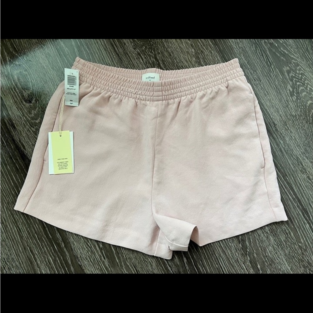 Aritizia Wilfred Gelato Shorts 3" Pink (M)